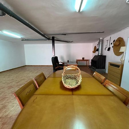 Вилла Casa Grande De Tres Plantas Con Parking Gratis Линарес Экстерьер фото