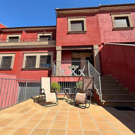 Вилла Casa Grande De Tres Plantas Con Parking Gratis Линарес Экстерьер фото