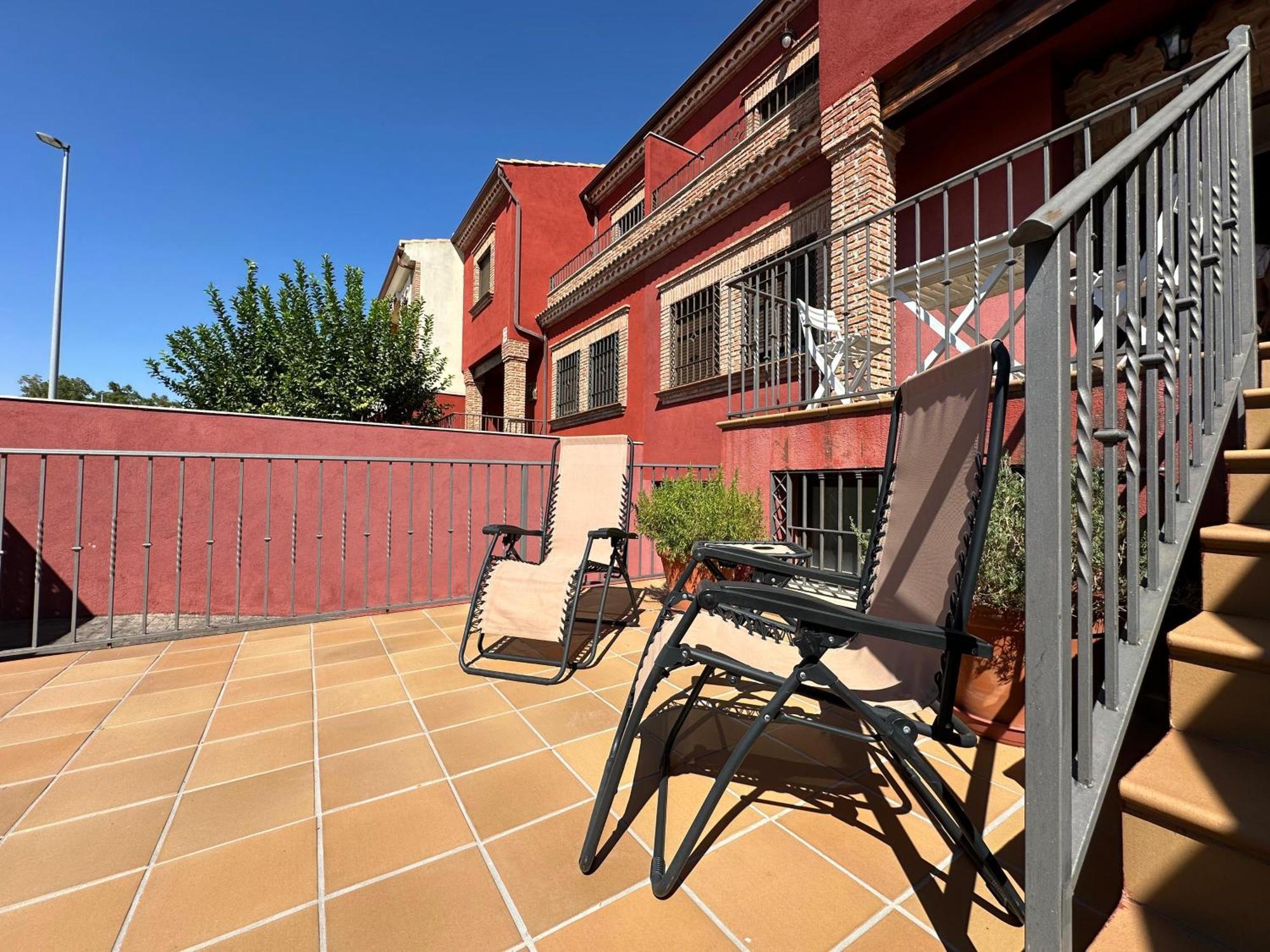 Вилла Casa Grande De Tres Plantas Con Parking Gratis Линарес Экстерьер фото