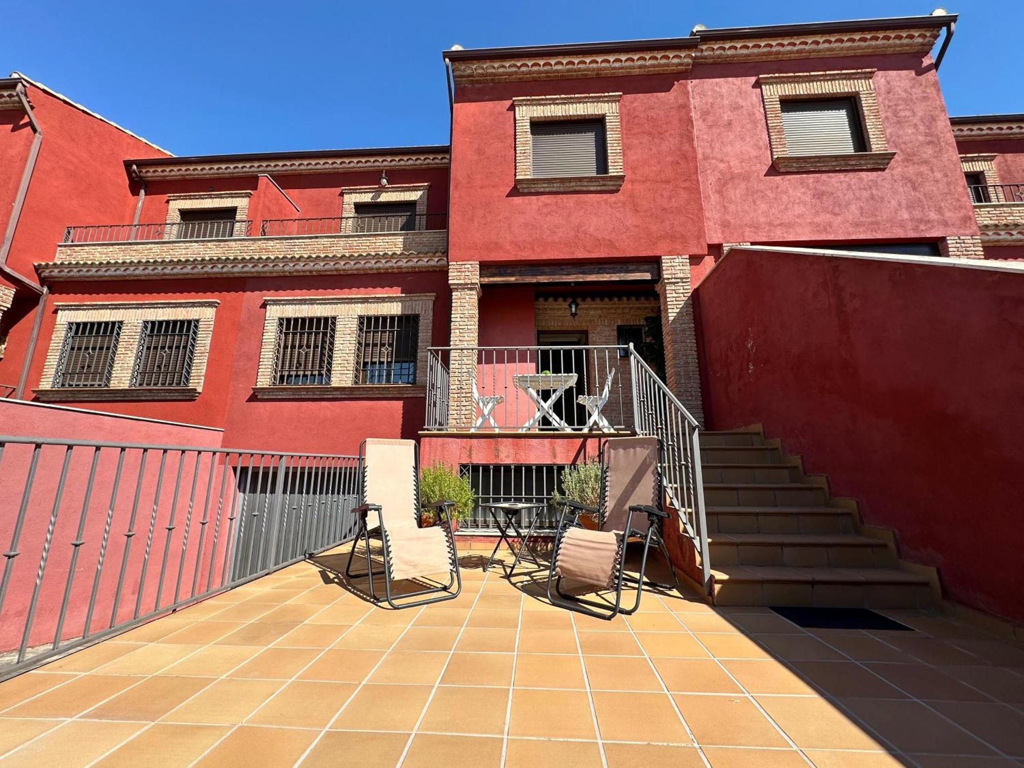 Вилла Casa Grande De Tres Plantas Con Parking Gratis Линарес Экстерьер фото